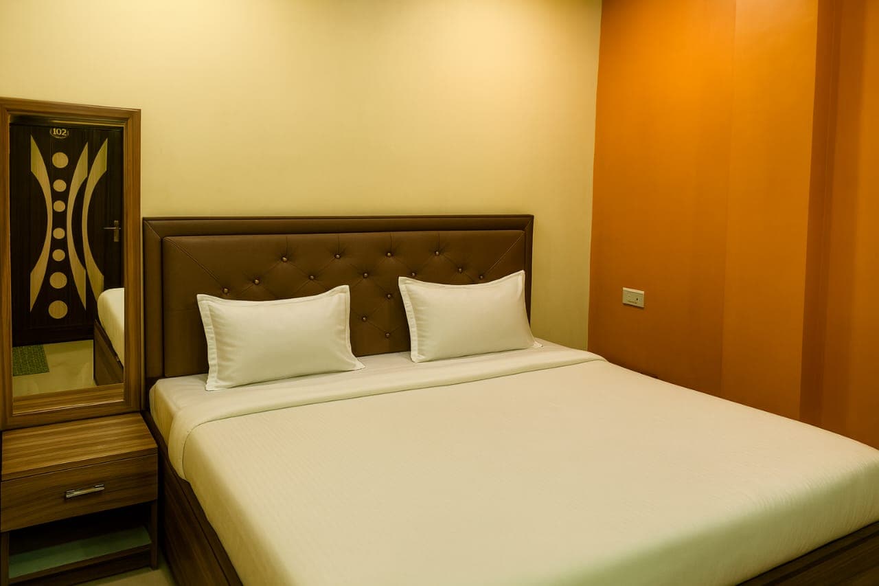 Hotel Shivoham Rooms — gallery image 3