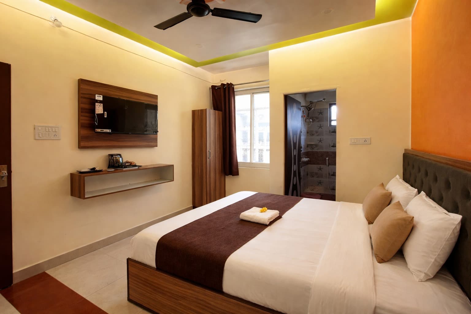Hotel Shivoham Rooms — gallery image 9