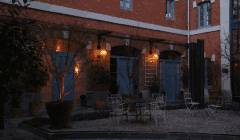 Hotel Shivoham Mathura — exterior and welcome